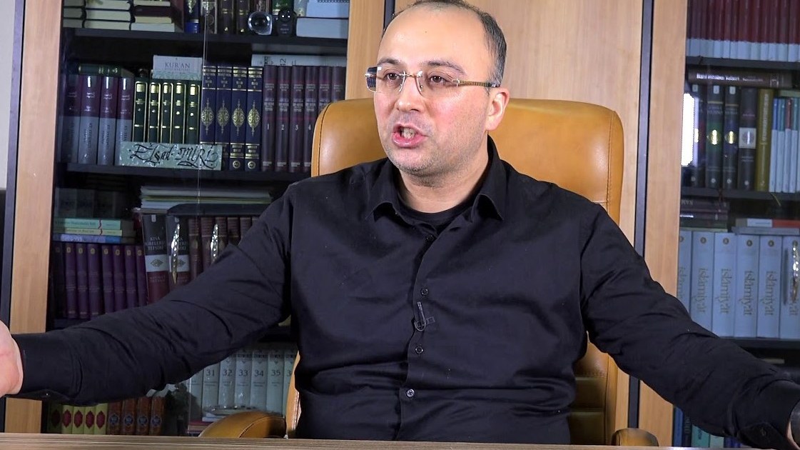 icki-icen-sexs-40-gun-namaz-qila-bilmez-cavab-her-kesi-soka-salacaq-1699339702