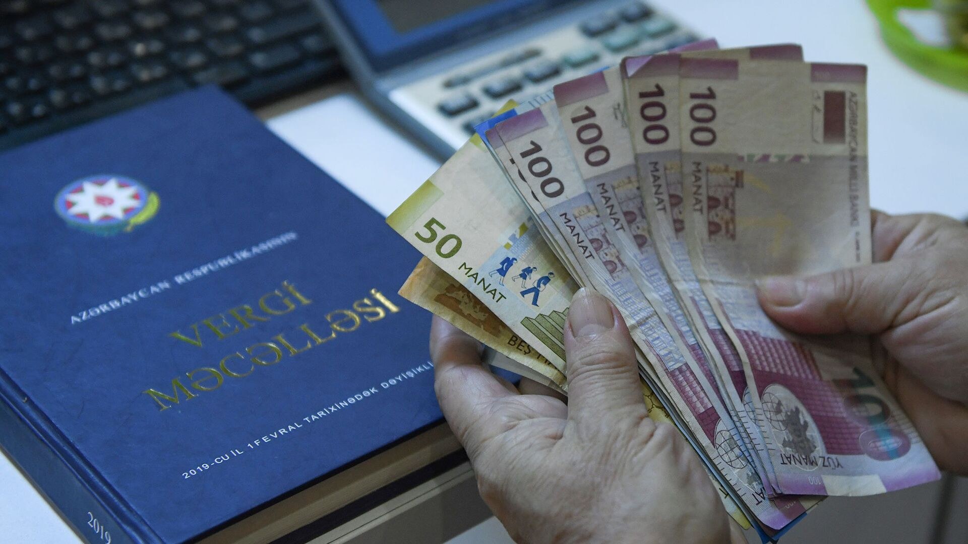 azerbaycanda-yeni-qanun-quvveye-mindi-bahalasma-olacaq-1704893190