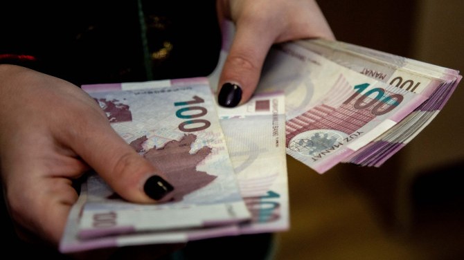 muellimler-maas-artimi-isteyir-valideynler-ise-ikiqat-qazanirlar-deyirnbsp-1706613719