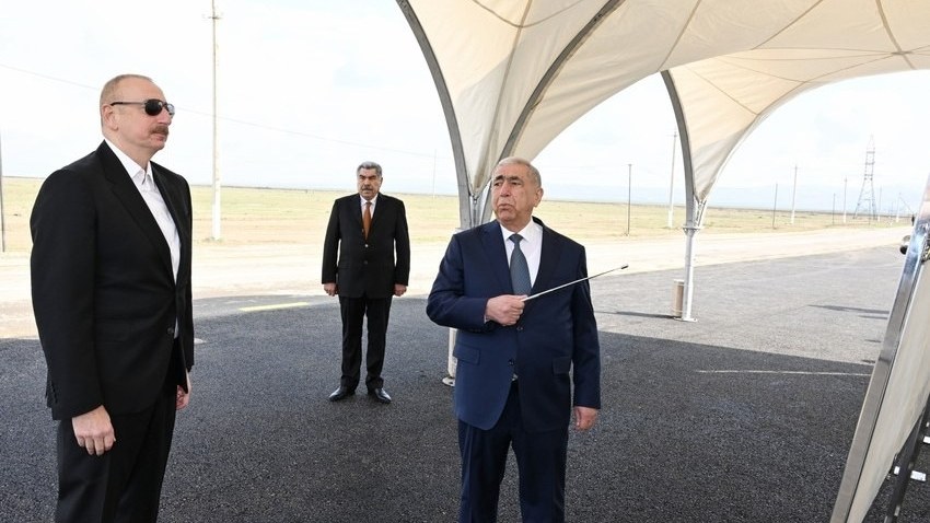 ilham-eliyev-haciqabul-rayonunda-olubnbsp-1712644663