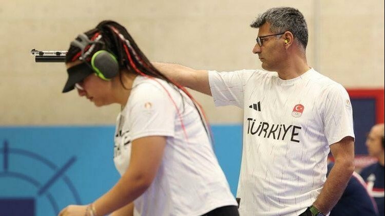 dunyada-trend-olan-yusuf-dikecin-qolundaki-saat-gorun-neceyedir-foto-1723802233