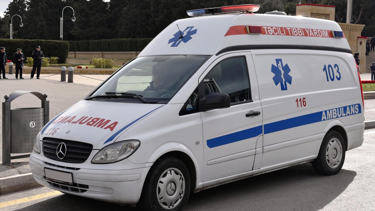 astarada-qezada-motosiklet-surucusu-olub-1739106719