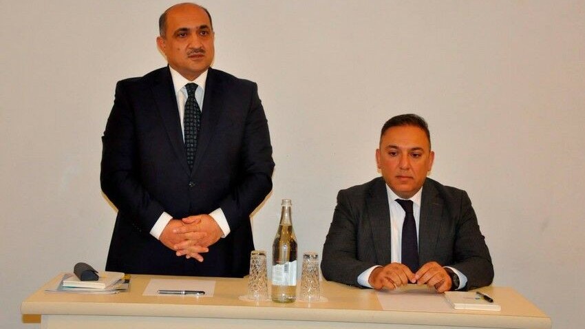 yeni-rektor-kollektive-teqdim-edildi-1744302019