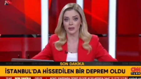 istanbulda-zelzele-ani-canli-yayimda-studiya-bele-silkelendi-videonbsp-1745404138