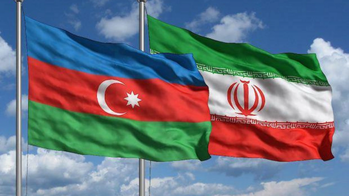 azerbaycan-ve-iran-strateji-dialoqu-guclendirir-pezeskianin-bakiya-seferinbsp-1745777249