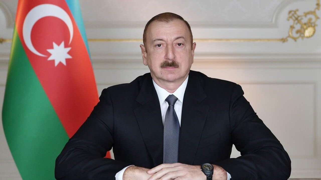 prezident-banqladesin-bas-musavirini-iet-in-17-ci-zirve-toplantisina-devet-edibnbsp-1745932869