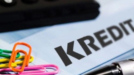 kredit-faizleri-dusecek-dovlet-banklara-1-milyard-dollar-depozit-yerlesdiribnbsp-1745993682