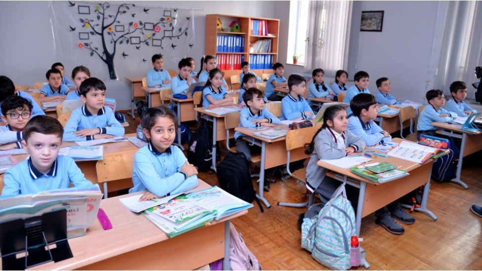 sagird-yerdeyismesi-muveqqeti-dayandirilir-1746627769