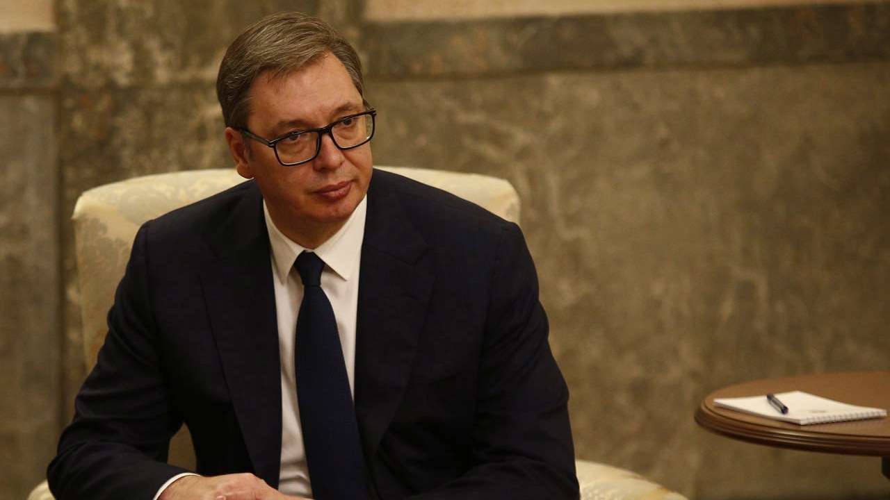 vucic-moskvaya-seferi-zamani-bakiya-enis-etdi-sebeb-1746629894