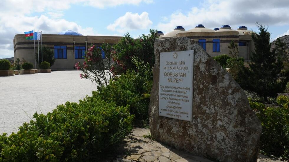 qobustan-qoruguna-giris-bahalasir-yeni-qiymetlernbsp-1746709541