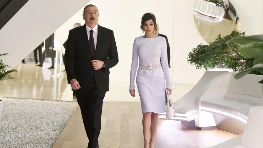 ilham-eliyev-ve-mehriban-eliyeva-agdam-mugam-merkezinin-acilisindanbsp-1746871102