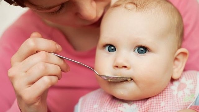 usaginiza-vitamin-vererken-diqqetli-olun-valideynler-bunu-bilmelidirnbsp-1747728319