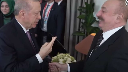 ilham-eliyev-novbeti-defe-baba-oldu-erdogan-bele-tebrik-etdi-videonbsp-1747826442