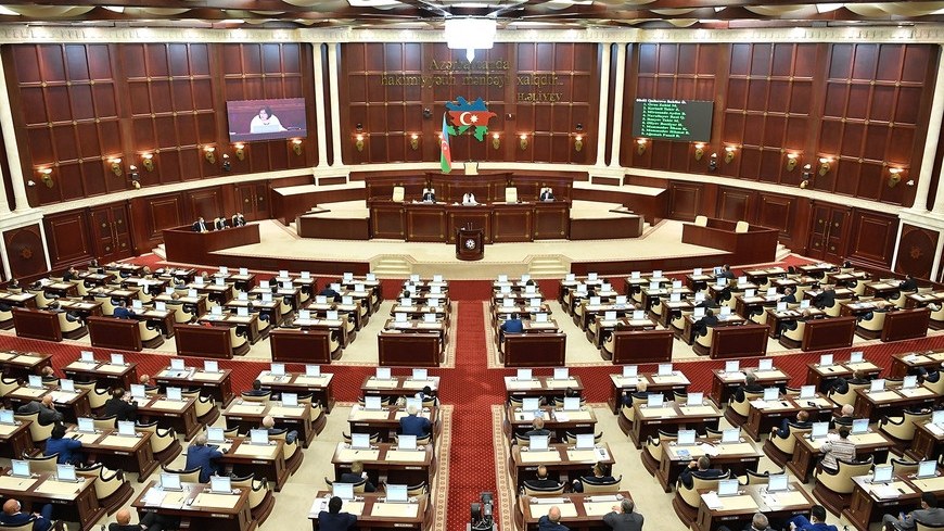 parlament-yeni-medal-tesis-etdi-1747988839
