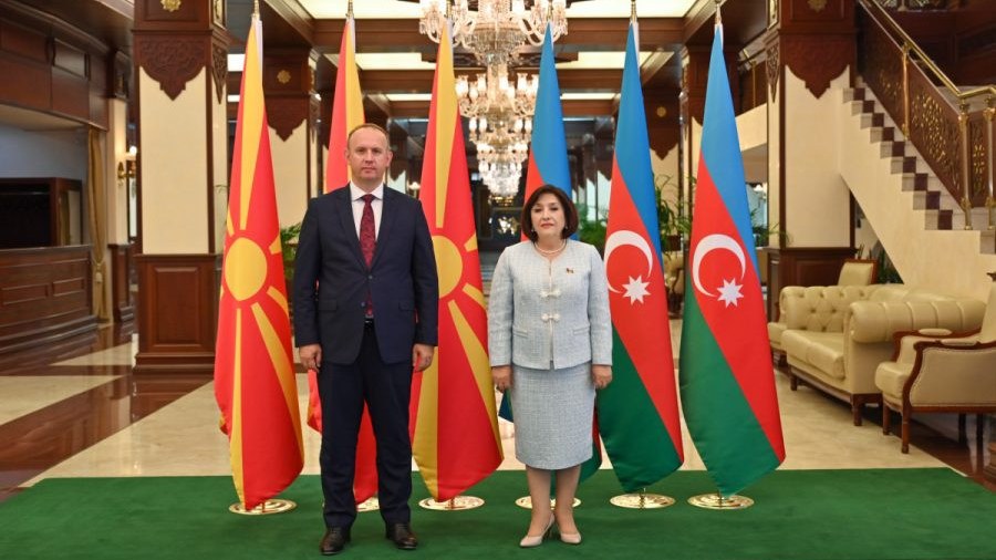 sahibe-qafarova-afrim-qasi-ile-gorusdu-1750178267