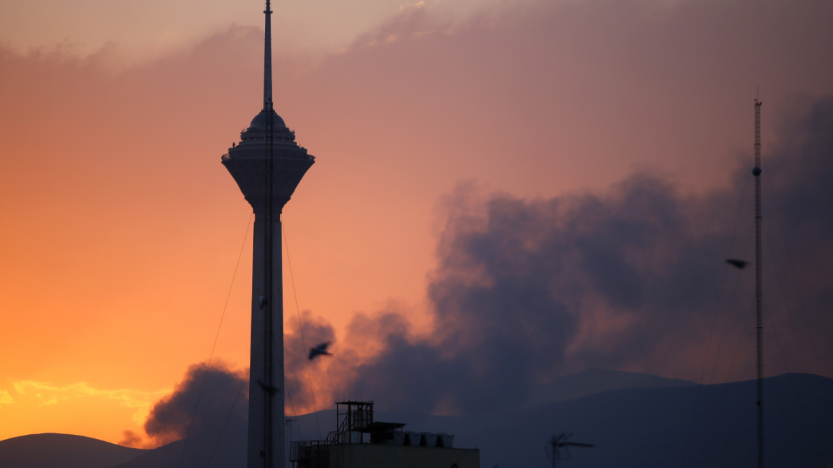 iranin-dovlet-televiziyasina-yeniden-zerbe-endirildi-video-1750354984