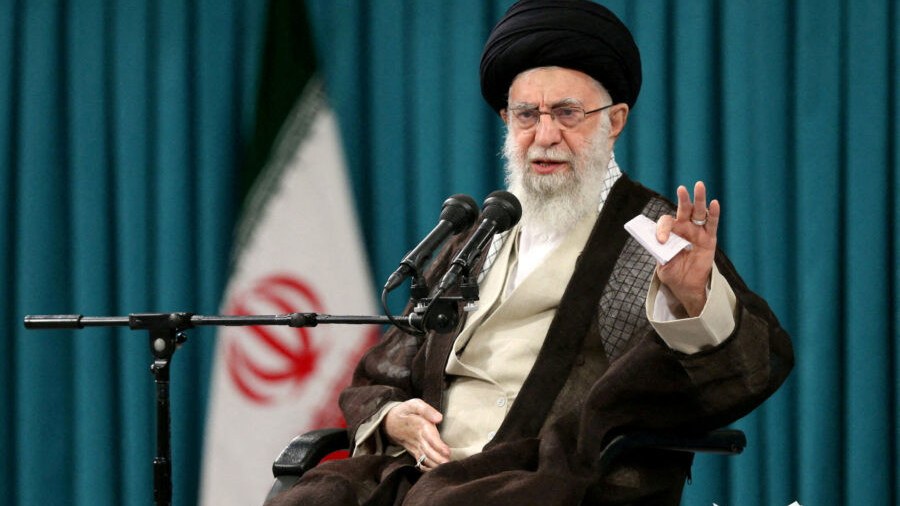 abs-xameneini-buna-gore-qoruyur-iranin-ali-rehberi-ile-bagli-muemma-1750344519