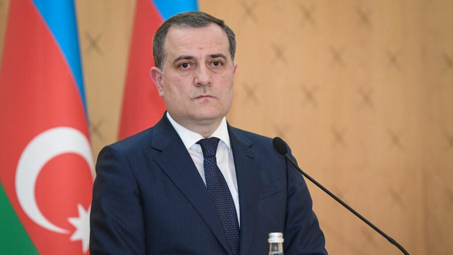 ceyhun-bayramov-turkiyeye-getdi-1750433454