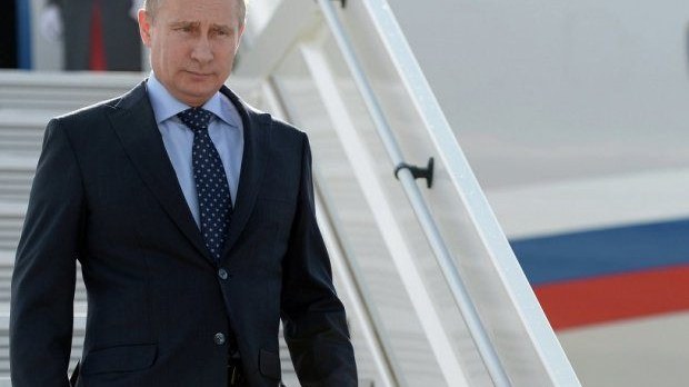 putin-bu-olkeye-gedir-meslehetlesmeler-aparacaq-1750592522