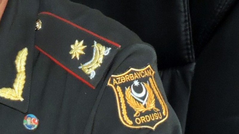 teltif-edilen-generallardan-birinin-de-qardasi-rutbeli-zabit-imis-ekskluziv-foto-1750842774