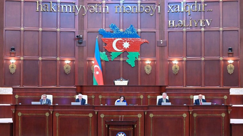 budce-ile-bagli-qanun-tesdiqlendinbsp-1751616486