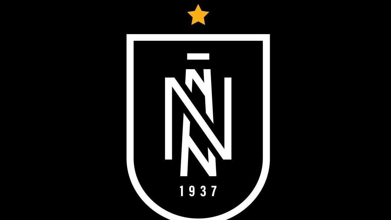 neftci-ulduz-futbolcu-ile-danisiq-aparir-foto-1751804525