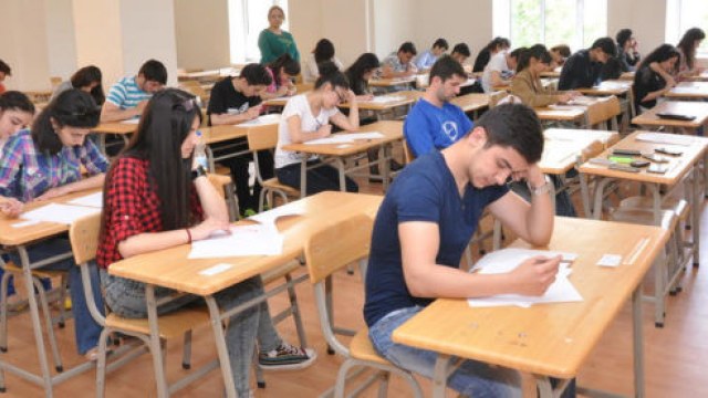 qebul-imtahaninda-12-neferin-neticeleri-legv-olundu-1752769498