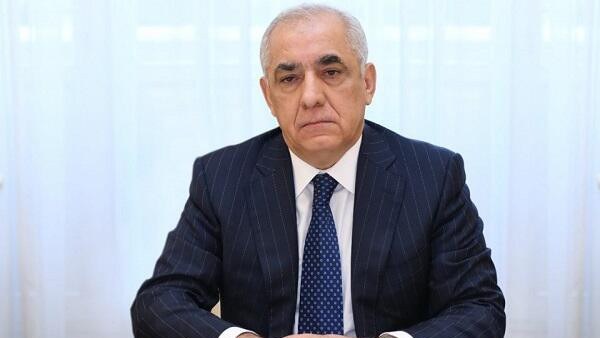 eli-esedov-ukraynanin-yeni-bas-nazirini-tebrik-etdi-1752849979