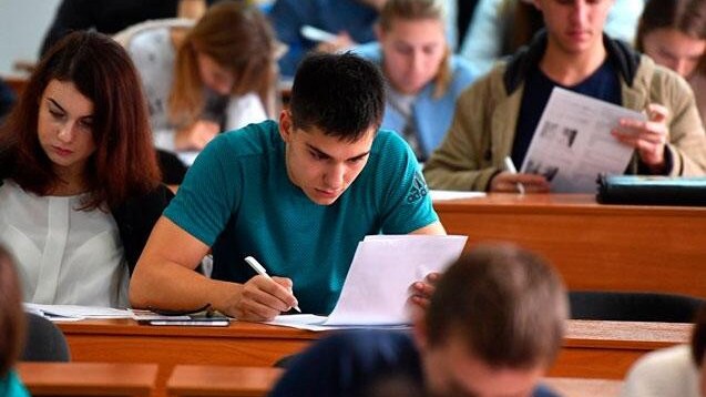 azerbaycanda-bu-universitetde-yeni-teqaud-tesis-edildinbsp-1753101652