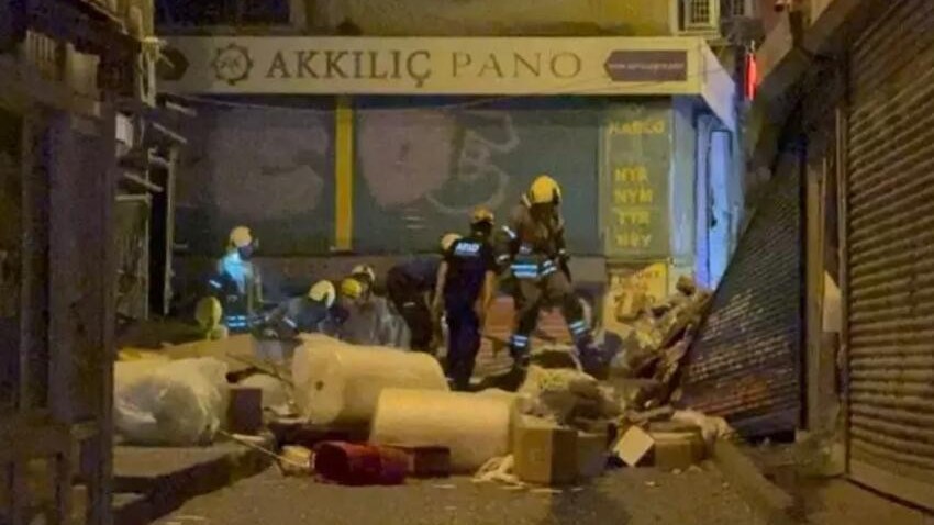 istanbulda-guclu-partlayis-bina-cokdu-1753301427