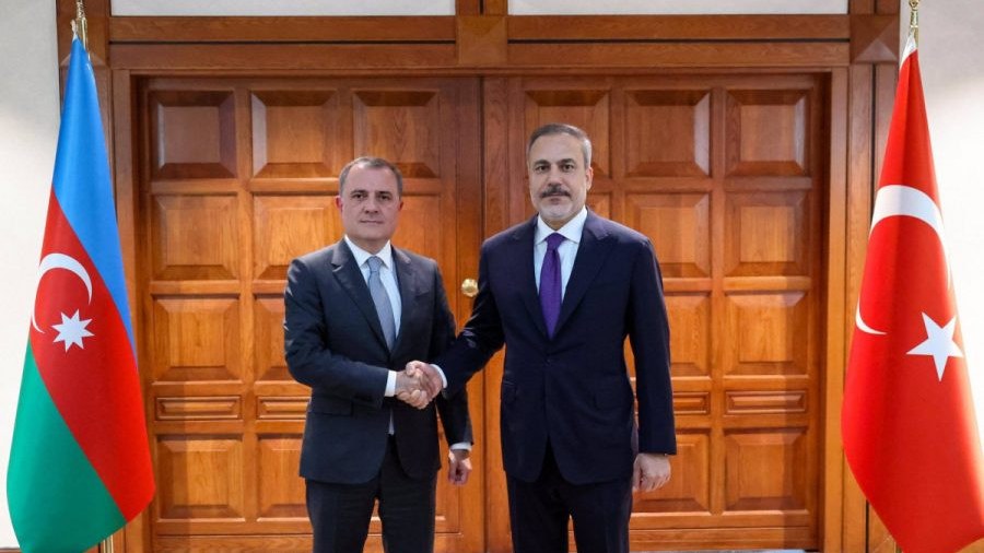 ceyhun-bayramov-hakan-fidanla-ermenistanla-sulh-danisiqlarini-muzakire-etdi-1753459992