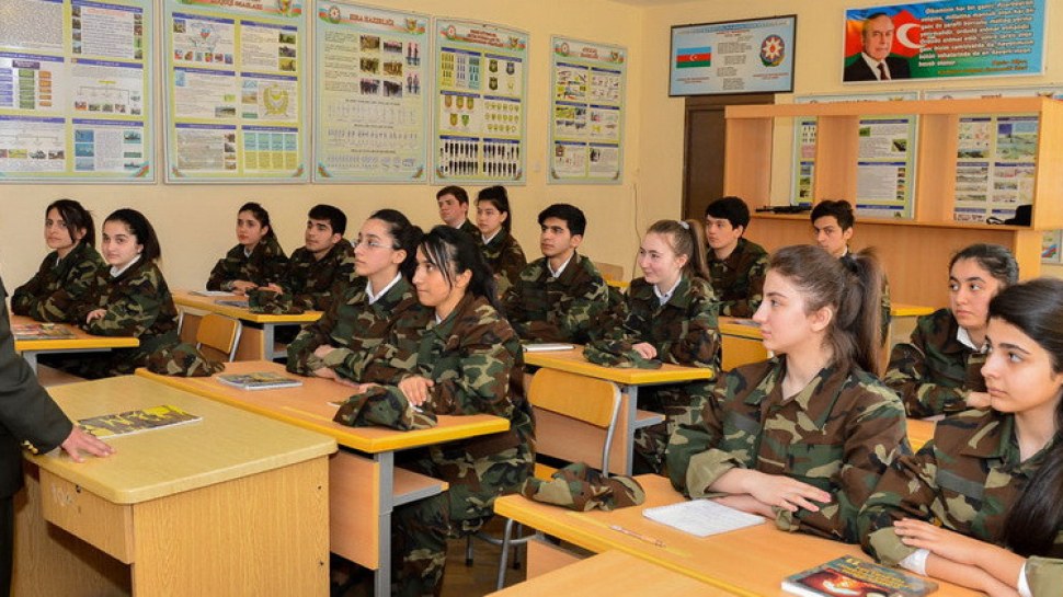 cagirisaqederki-hazirliq-muellimlerine-sad-xeber-maaslari-yeniden-artacaq-1753521645