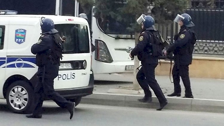 polis-lerikde-emeliyyat-kecirdi-5-nefer-hebs-edildi-foto-1753689285
