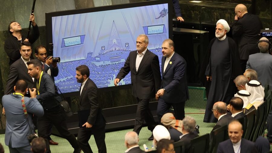 iranda-baki-ile-bagli-gorunmemis-etiraf-pezeskian-hedef-gosterdi-israil-isenbsp-1754052732