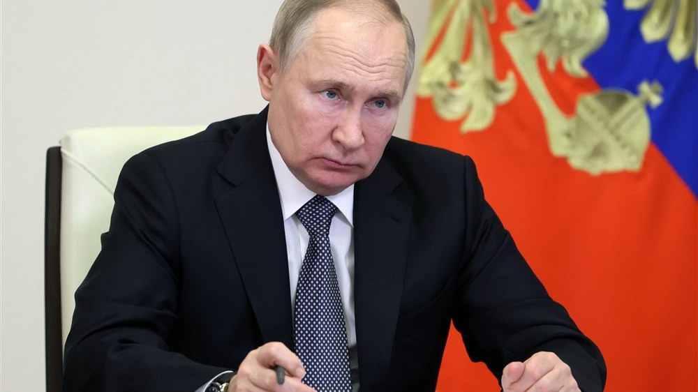 bu-sexsler-rusiya-vetendasligindan-cixarilacaq-putin-qanun-imzaladi-1754029012