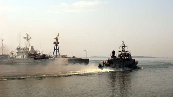 xezerde-eks-hucum-basladi-putin-55-illik-taktikaya-el-atir-dord-defe-1754131551