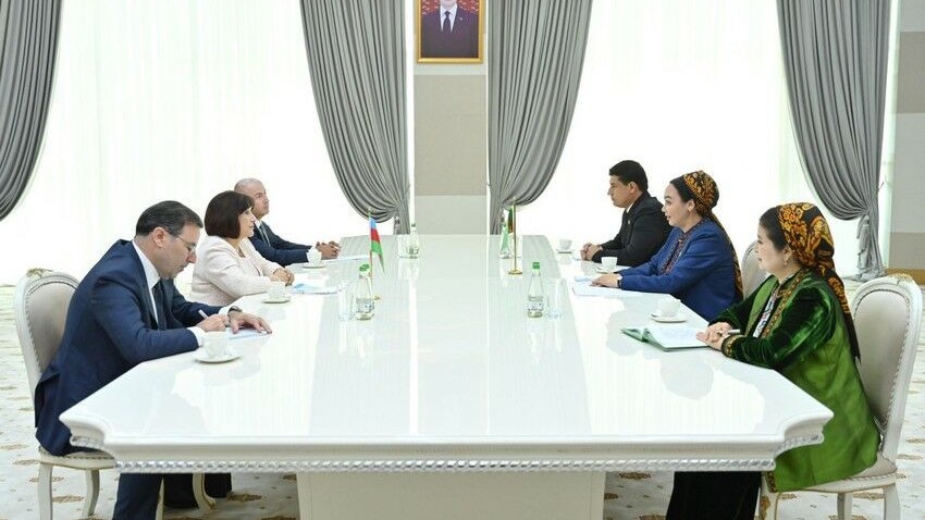 sahibe-qafarova-turkmenistan-meclisinin-sedri-ile-gorusdu-1754322144
