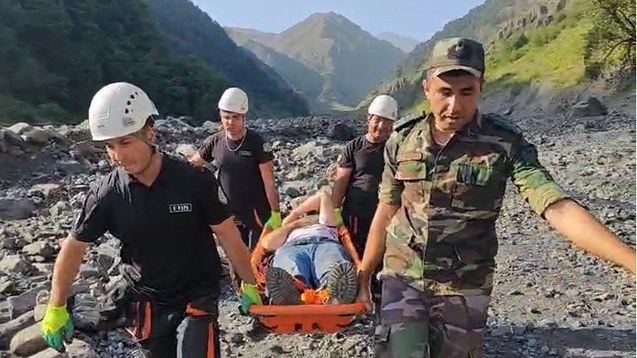 dagliq-erazide-yixilib-yaralandi-bele-xilas-olundu-video-1754458493