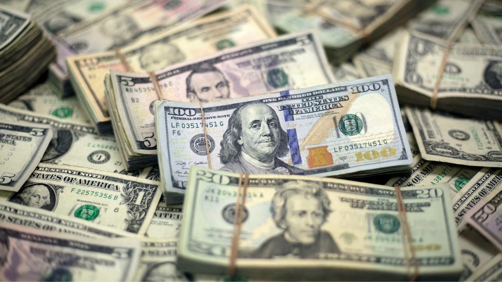 dollari-olanlarin-nezerine-merkezi-bank-aciqladi-1754893030