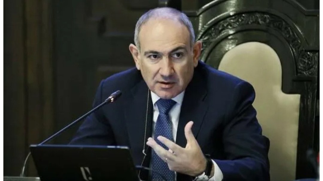 pasinyan-buna-gore-uzr-istedi-1755458005