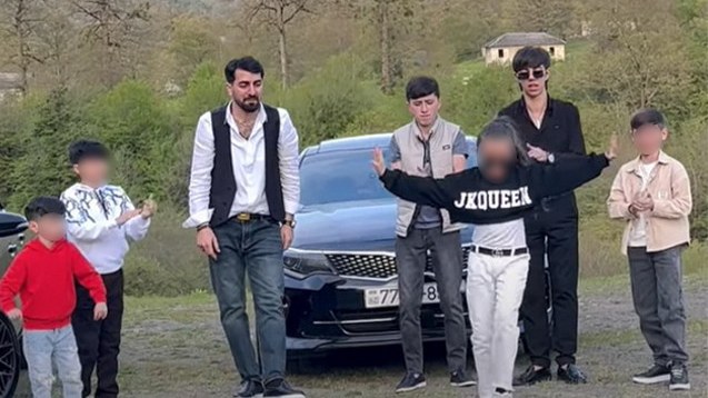 azyasli-qizlarin-bele-davranisi-qebuledilmezdir-dovlet-komitesi-1755590321