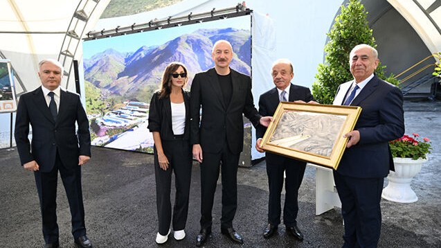 prezidentle-xanimi-murovdag-tunelinde-foto-1755791905