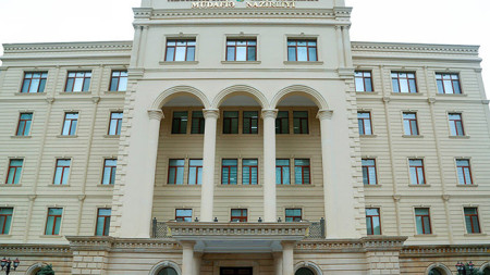 resmi-ehtiyatda-olan-herbi-vezifeliler-orduya-cagirildi-1755846003
