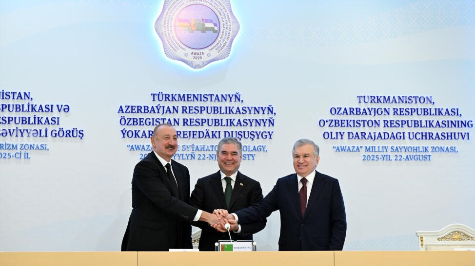 qardasliqdan-enerji-ve-ticarete-uc-dovletin-geleceye-baxisi-1755967682