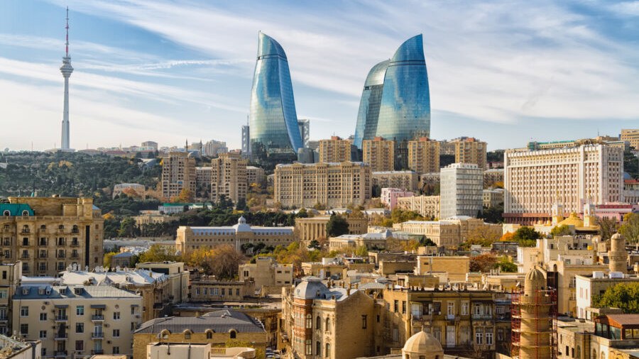 azerbaycan-yeni-muharibe-ile-uz-uze-baki-hazirliqlara-basladi-1755956965