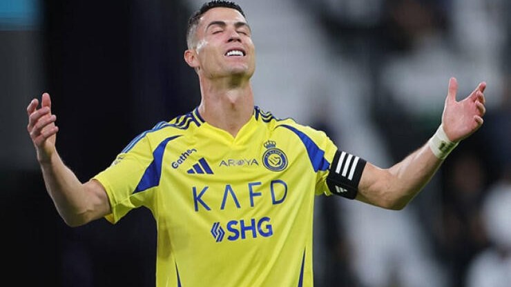 ronaldo-vurdugu-qolla-dunya-futbol-tarixine-dusdu-1755974822