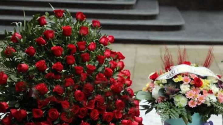 qetle-yetirilen-32-yasli-efsanenin-fotosu-1756065421