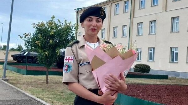 bu-olkede-ilk-defe-azerbaycanli-qadin-leytenant-oldu-1756017597