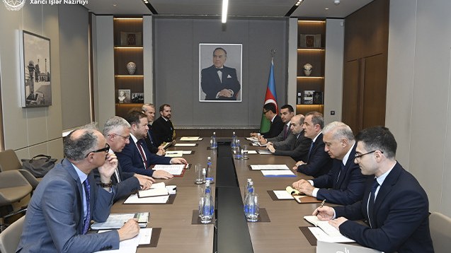 ceyhun-bayramov-stiven-dauti-ile-gorusdu-fotolar-1756140129