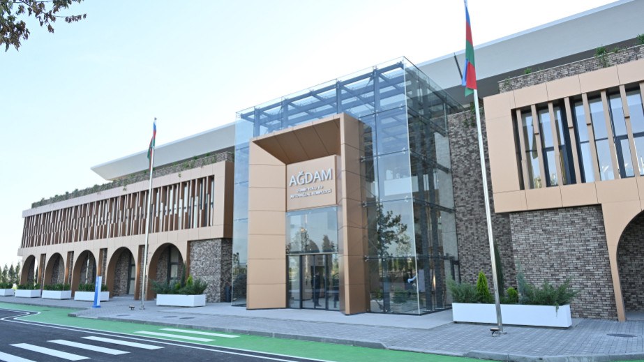 agdam-ucun-tarixi-gun-bakidan-qatar-yola-dusur-1756278879